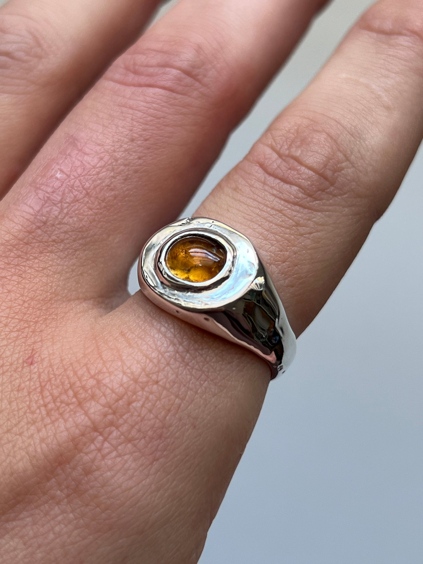 CITRINE signet | R