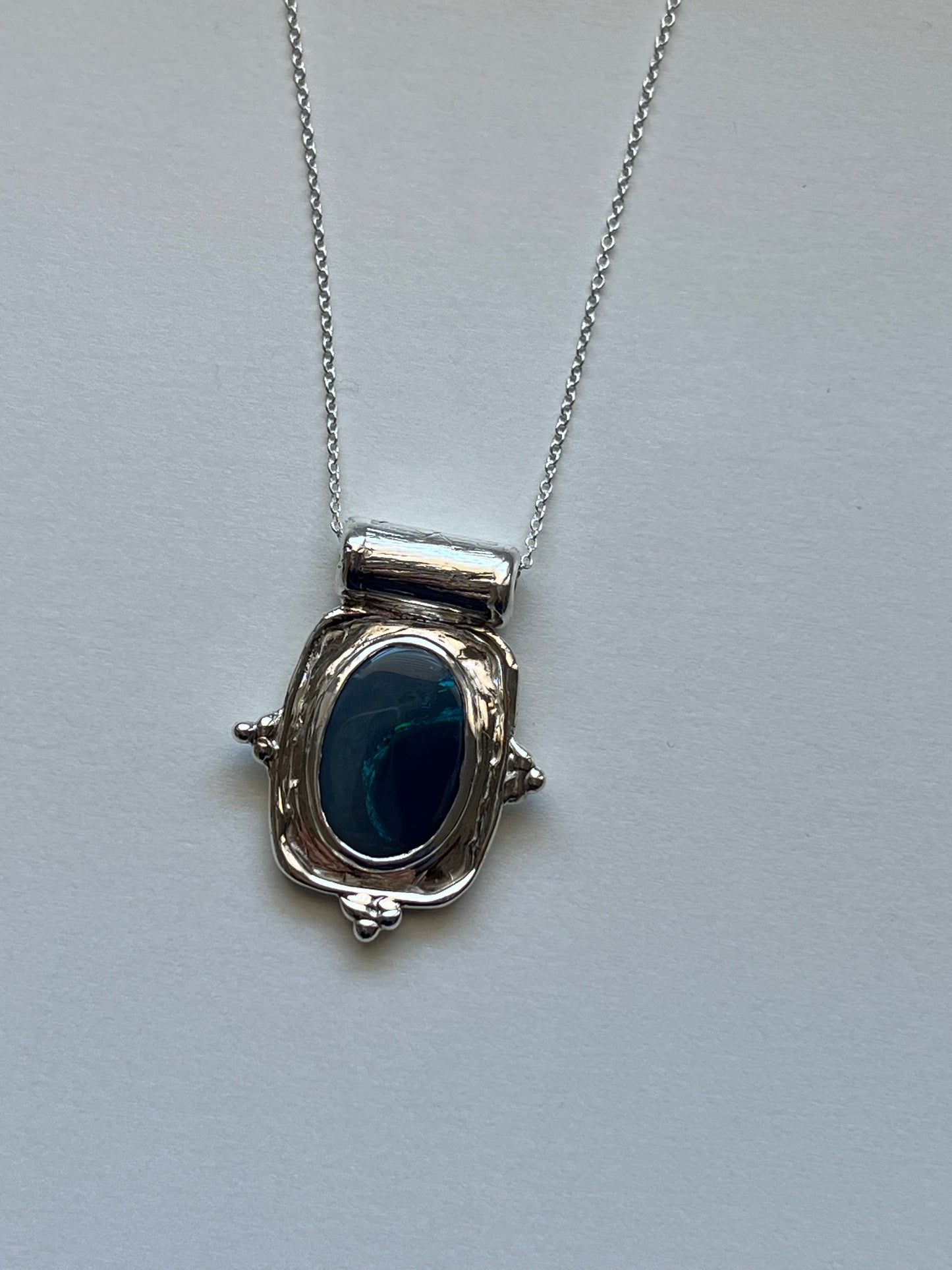 OPAL pendant