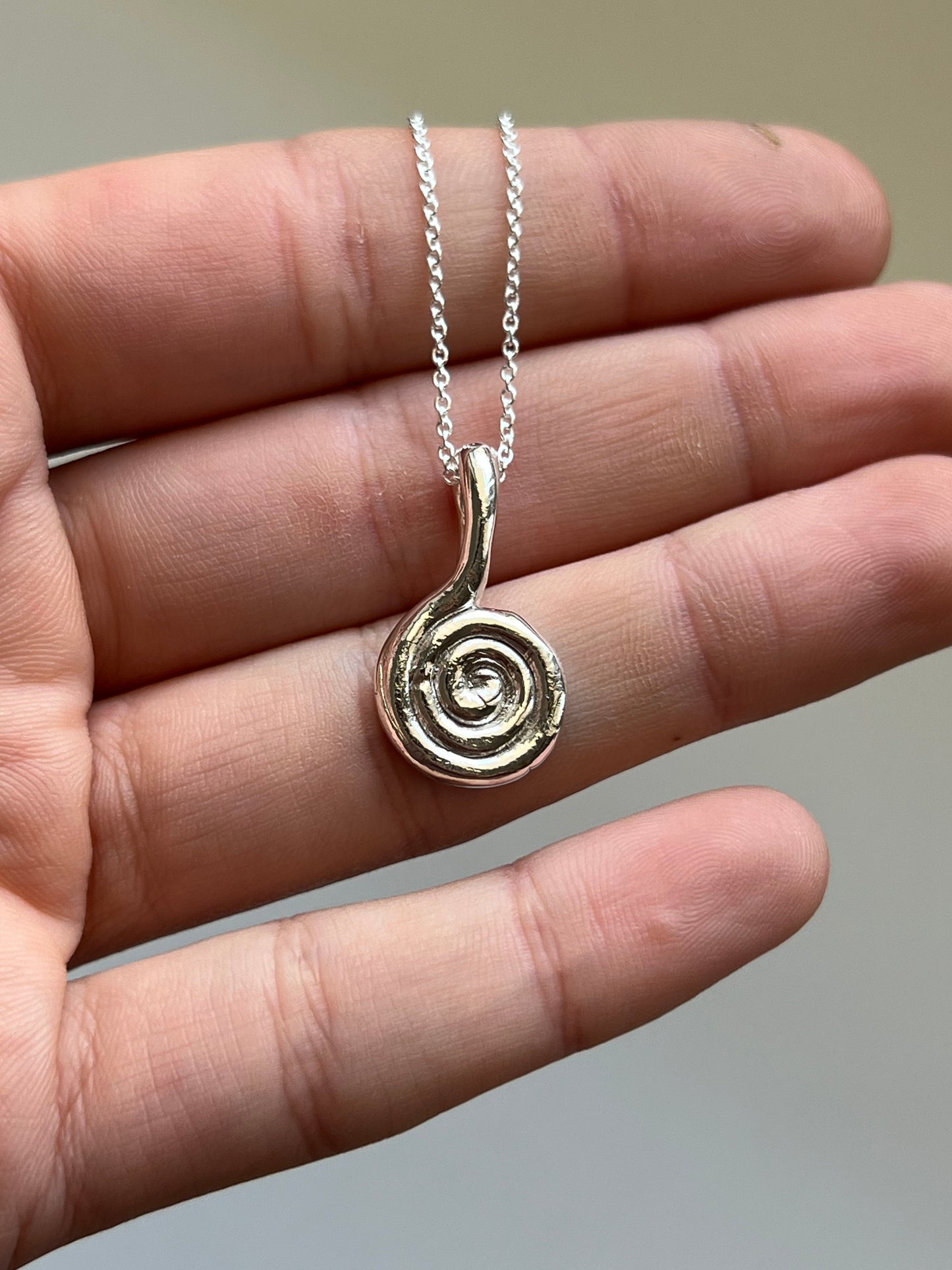 ECHO pendant