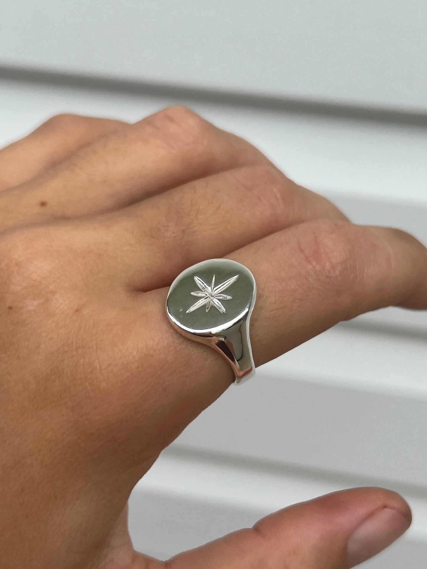 STELLAR signet | T