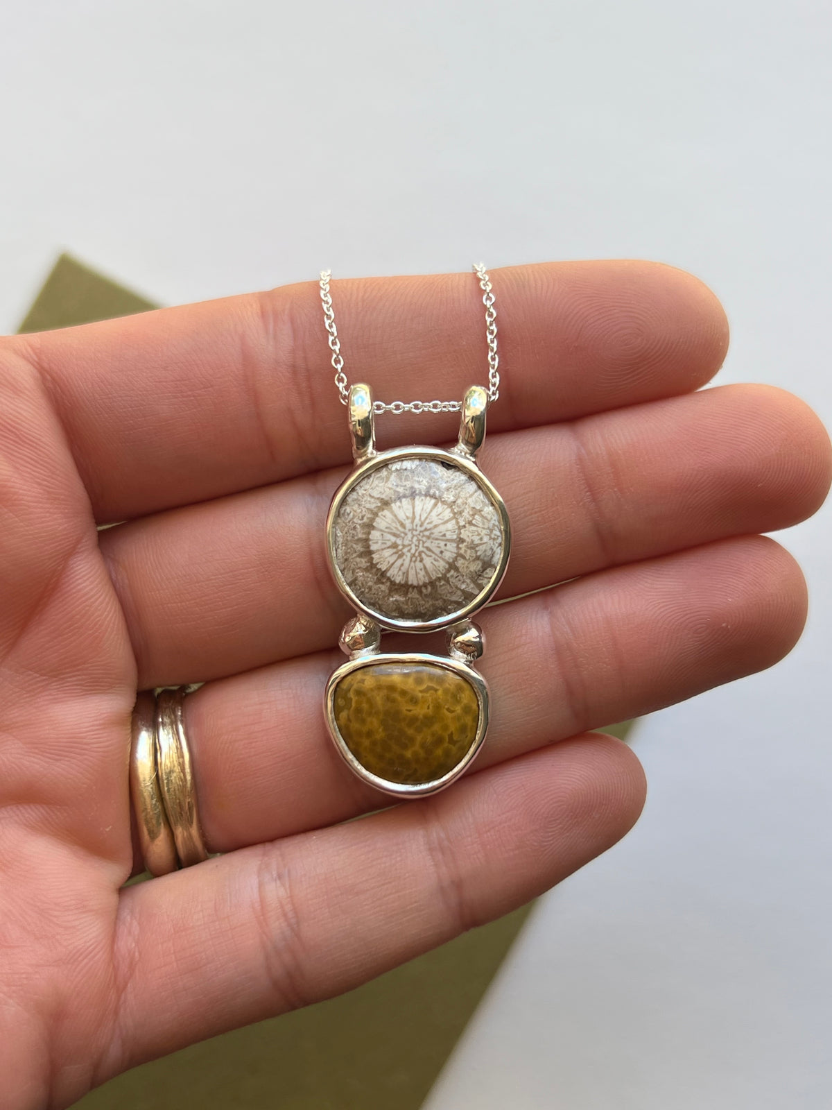 PALOMA pendant