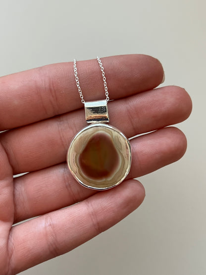 BRIAR pendant