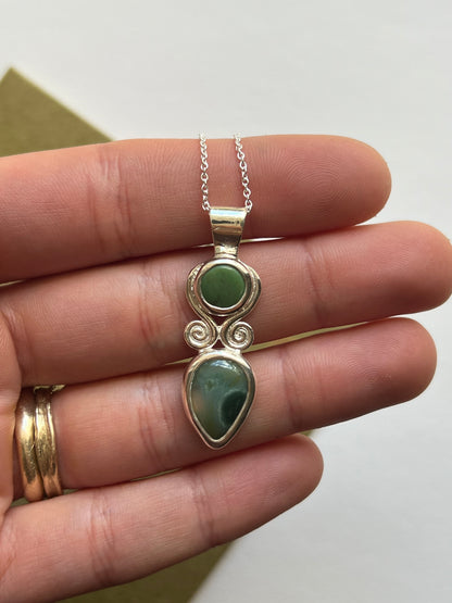 NINA pendant