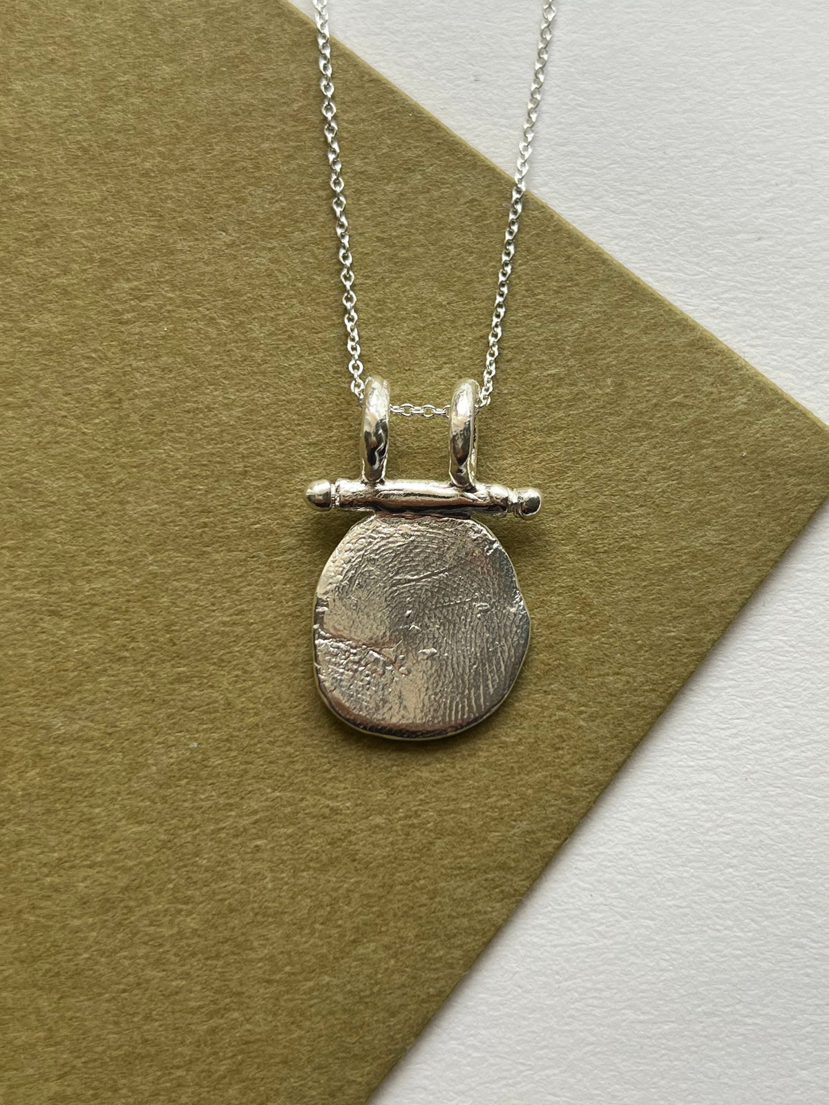 ALMA pendant