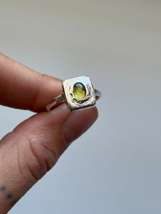 PERIDOT ring | O