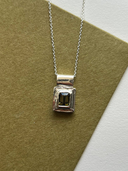 NAIA pendant