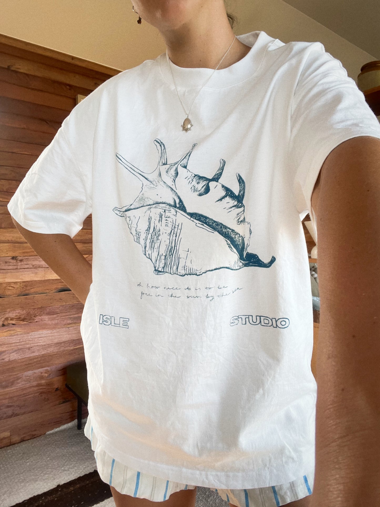 A slow life tee