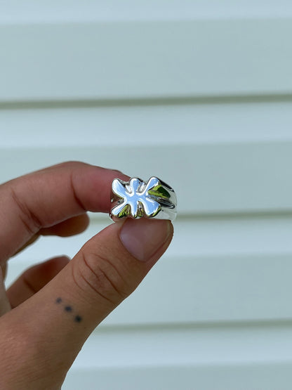 Flower Signet | J