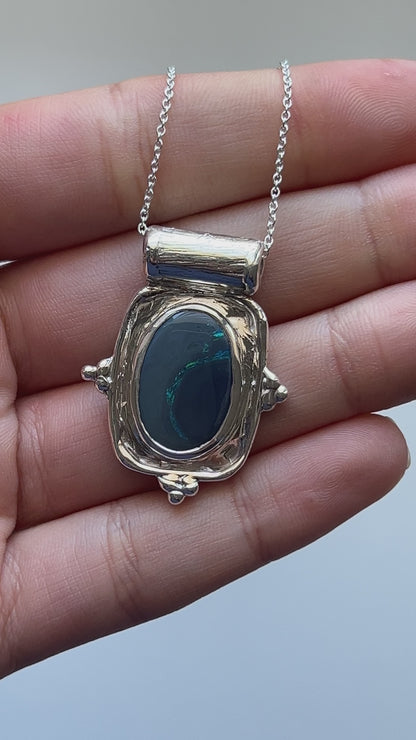OPAL pendant